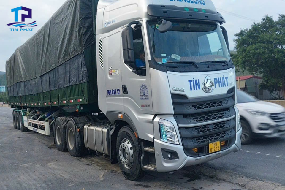 Chúng tôi cung cấp dịch vụ vận chuyển hàng hóa cho thương mại điện tử, bao gồm tất cả các đơn hàng bán hàng online