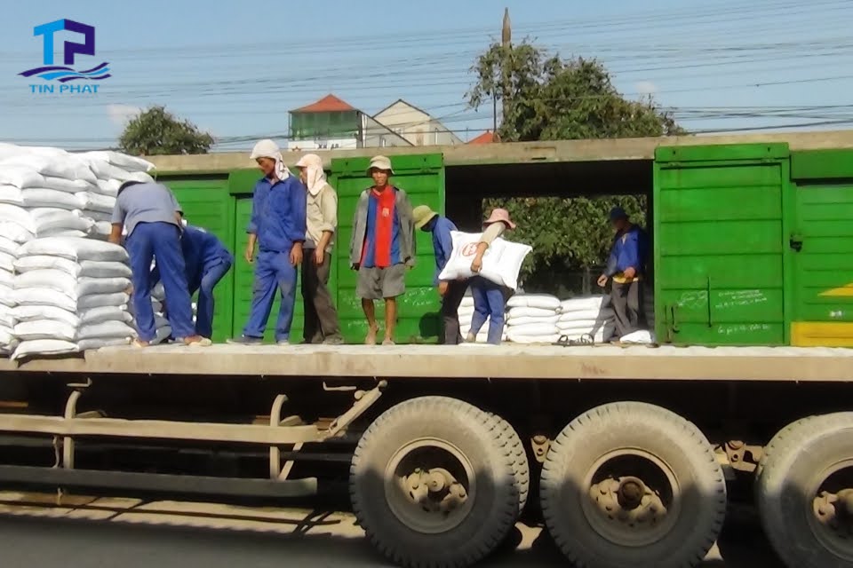 Giá vận chuyển hàng nông sản sấy khô xe Sài Gòn Đà Nẵng chỉ 1.000 đồng/kg