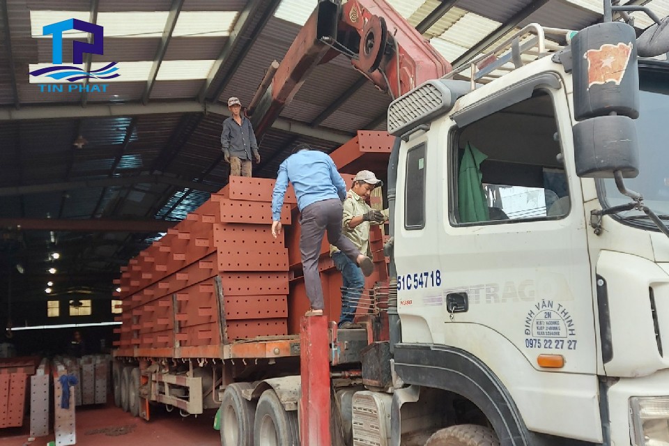 Chúng tôi cung cấp đa dạng các tuyến vận chuyển hàng hóa từ khắp 63 tỉnh thành đến Cà Mau