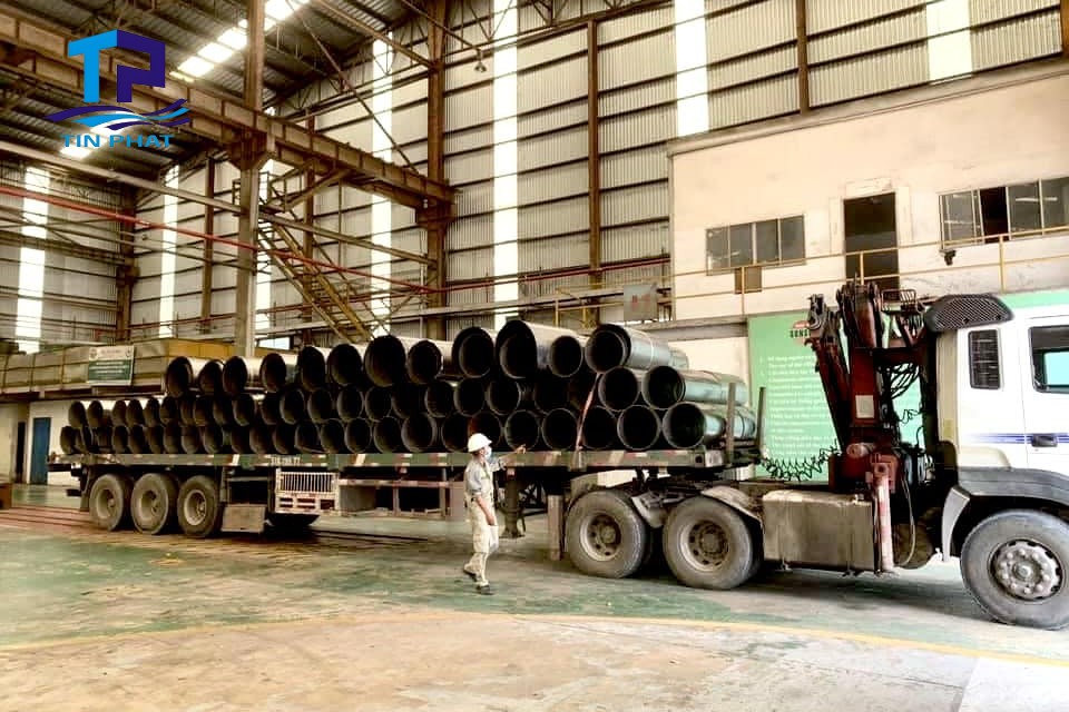 Chành xe Cà Mau luôn đặt khách hàng lên hàng đầu và mong muốn mang đến những dịch vụ tốt nhất khi bạn lựa chọn nhà xe chuyển hàng đi Cà Mau