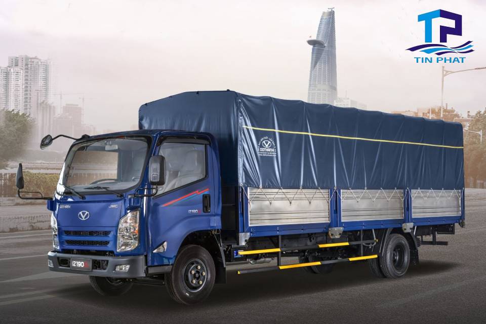 Tín Phát cung cấp dịch vụ vận chuyển hàng hóa đa dạng, phục vụ nhu cầu của khách hàng trên nhiều tuyến đường khác nhau
