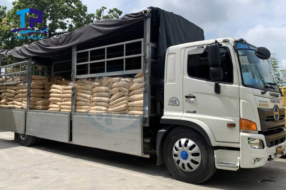 Xe tải 10 tấn với kích thước xe tải 10 tấn phù hợp có khả năng vận chuyển đa dạng các loại hàng hóa