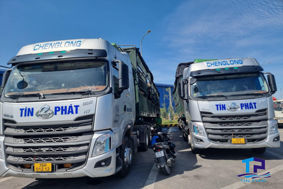 Vận Tải Tín Phát - Nhà xe uy tín, chuyên nghiệp có chính sách bảo hiểm và hỗ trợ khách hàng tốt