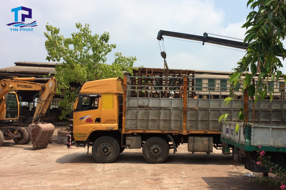 Chúng tôi cung cấp dịch vụ vận chuyển hàng hóa trên khắp 63 tỉnh thành