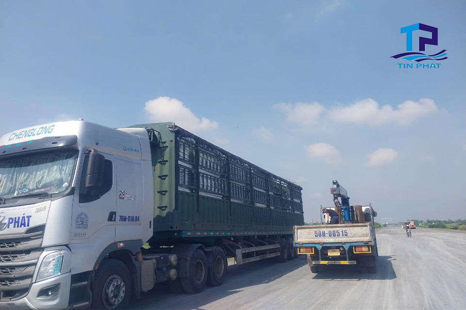 Liên hệ Vận tải Tín Phát ngay để được báo giá chi tiết về loại hình dịch vụ.