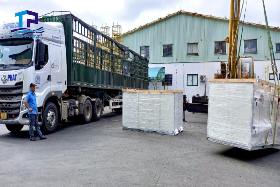 Vận tải Tín Phát sẽ mang đến cho bạn trải nghiệm dịch vụ chuyên nghiệp, hài lòng.