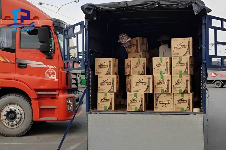 Chuỗi dịch vụ đa dạng của Vận tải Tín Phát giúp đáp ứng linh hoạt nhu cầu của khách hàng.