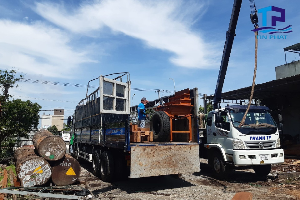 Vận Tải Tín Phát cung cấp nhiều hình thức giao nhận linh hoạt trên tuyến chành xe đi Khánh Hòa.