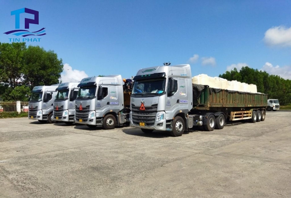 Hình ảnh thực tế xe tải chở hàng Quận Đống Đa Hình ảnh thực tế xe tải chở hàng Quận Đống Đa