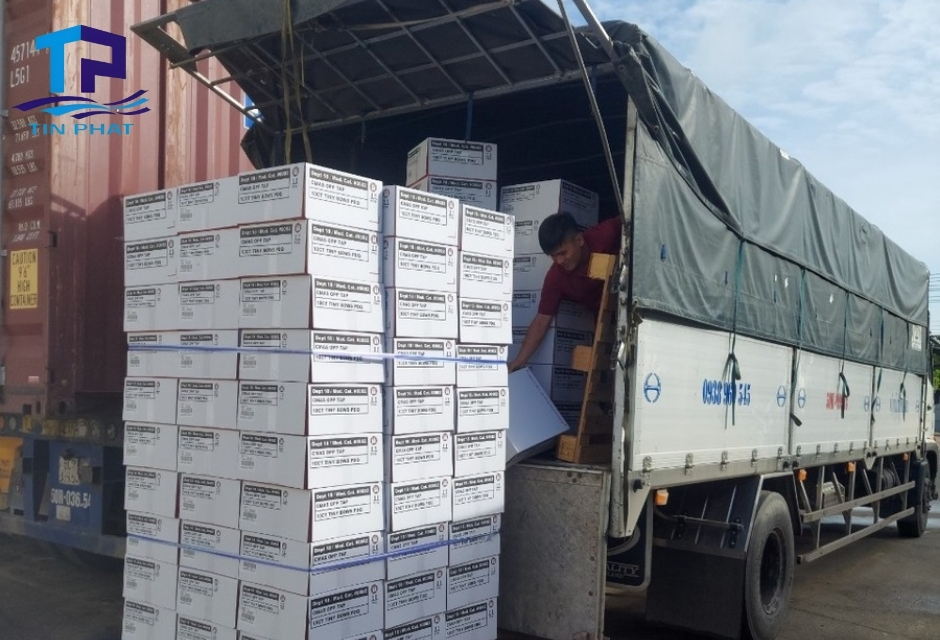 Xe tải chở hàng quận Đống Đa vận chuyển hàng hóa tiêu dùng, thực phẩm, may mặc Xe tải chở hàng quận Đống Đa vận chuyển hàng hóa tiêu dùng, thực phẩm, may mặc