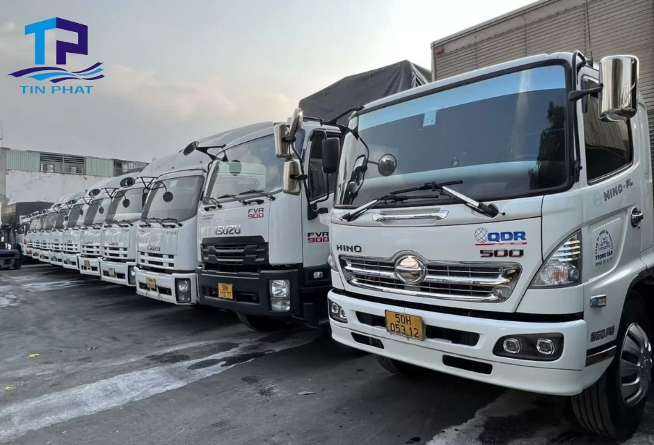 Vận Tải Tín Phát cho thuê xe tải chở hàng nhanh chóng tại nội thành Hà Nội Vận Tải Tín Phát cho thuê xe tải chở hàng nhanh chóng tại nội thành Hà Nội