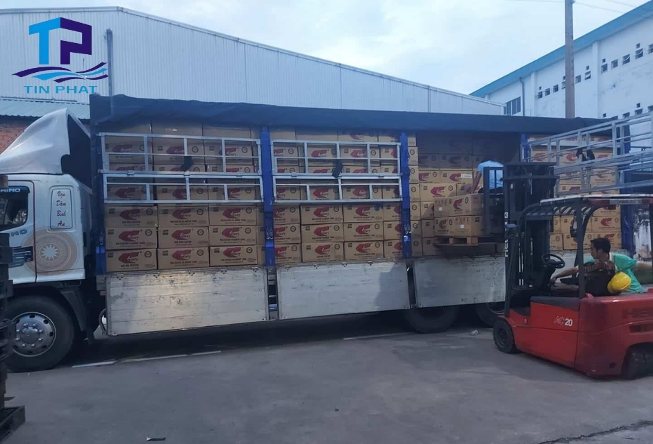 Xe tải chở hàng Quận Thanh Xuân vận chuyển hàng tiêu dùng và thực phẩm Xe tải chở hàng Quận Thanh Xuân vận chuyển hàng tiêu dùng và thực phẩm
